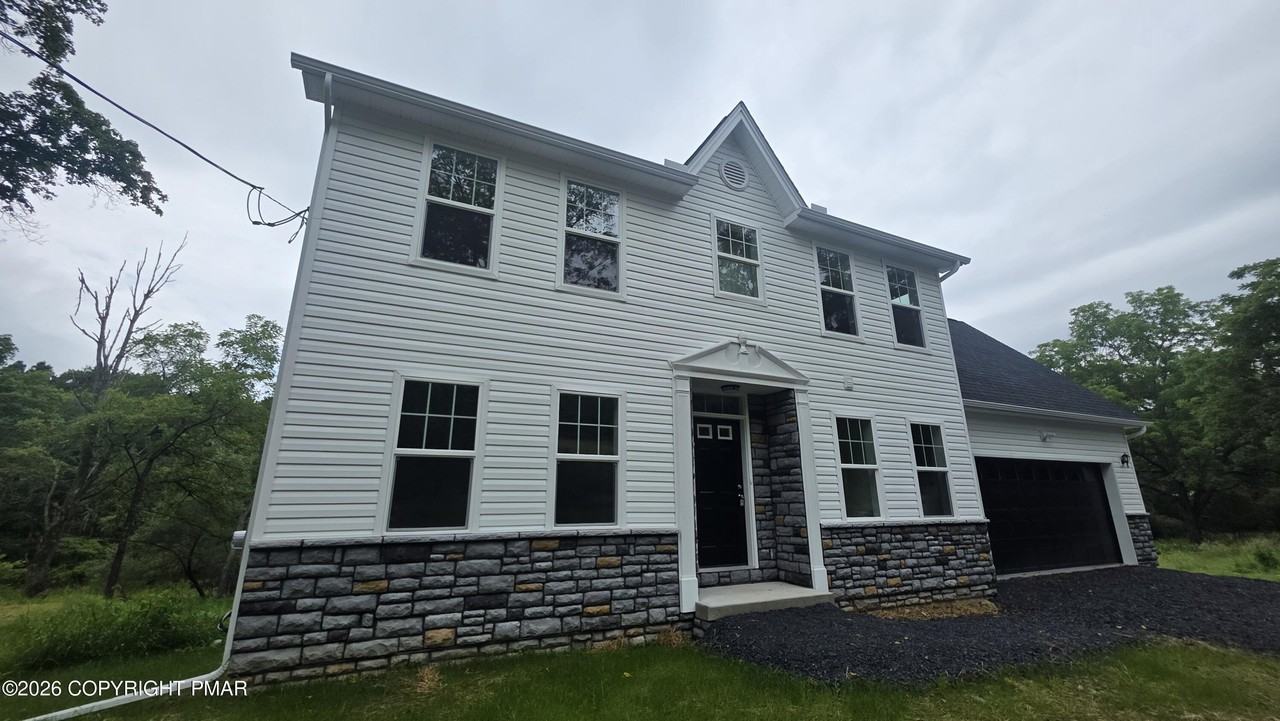 1369 Mutton Hollow Rd - Photo 2 of 28