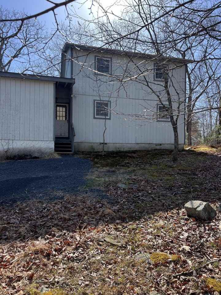 2256 Apley Ct - Photo 2 of 15