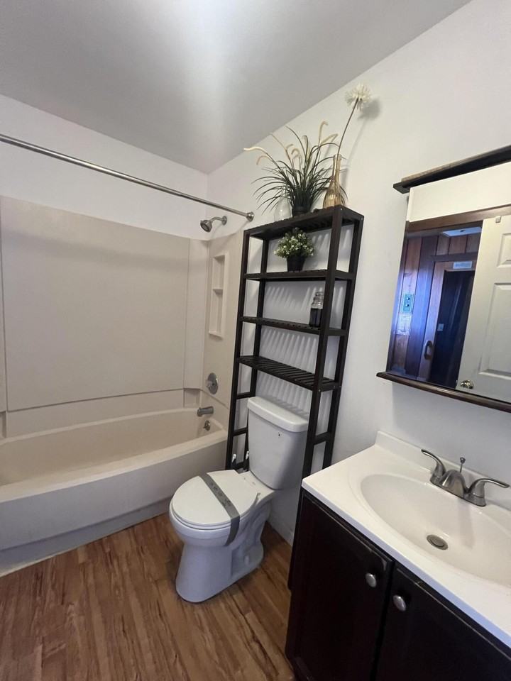 2256 Apley Ct - Photo 7 of 15