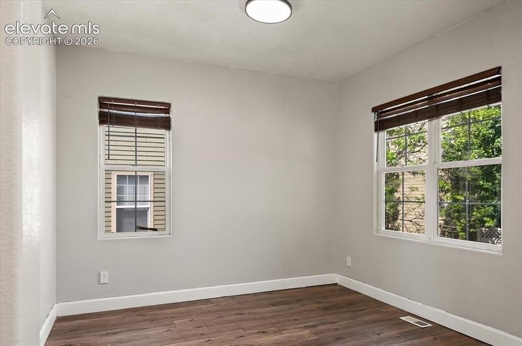 2475 Saint Paul Dr - Photo 3 of 50
