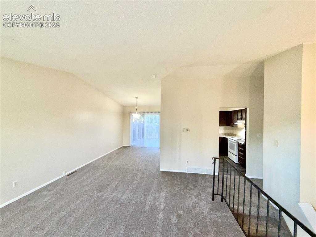 2945 Del Rey Plz - Photo 2 of 14