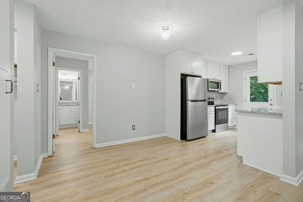 210 Meadow Run - Photo 5 of 29