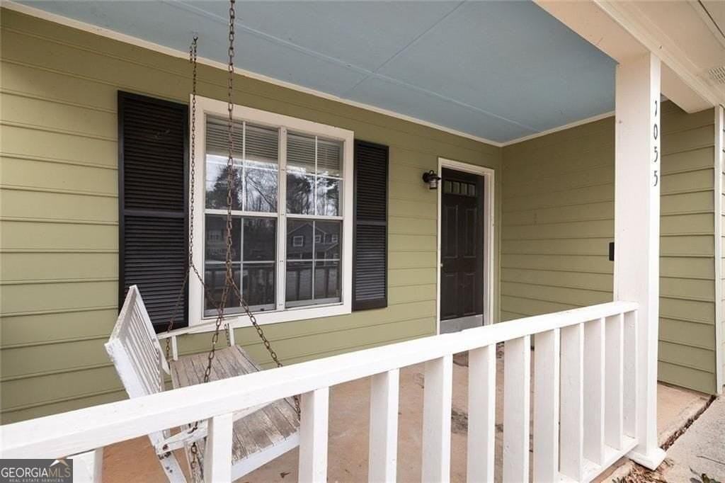 1055 Autumn Crest Ct - Photo 2 of 18