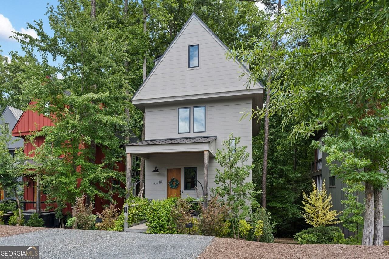 110 Arcadia Ave