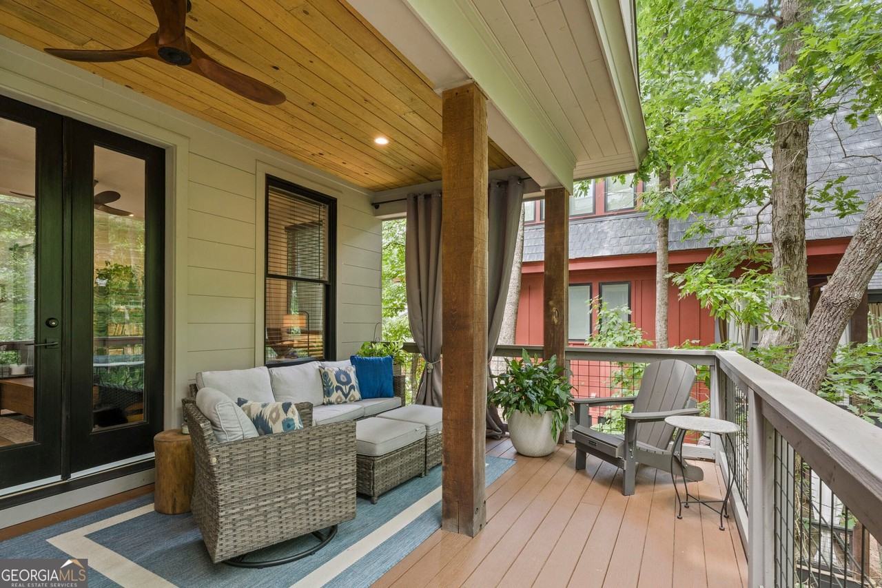110 Arcadia Ave - Photo 3 of 50