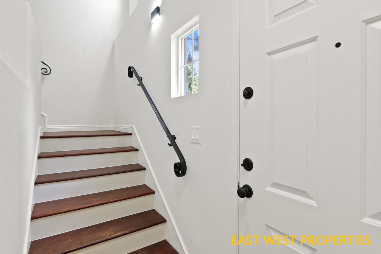 2200 Timberwood #1 - Photo 3 of 24