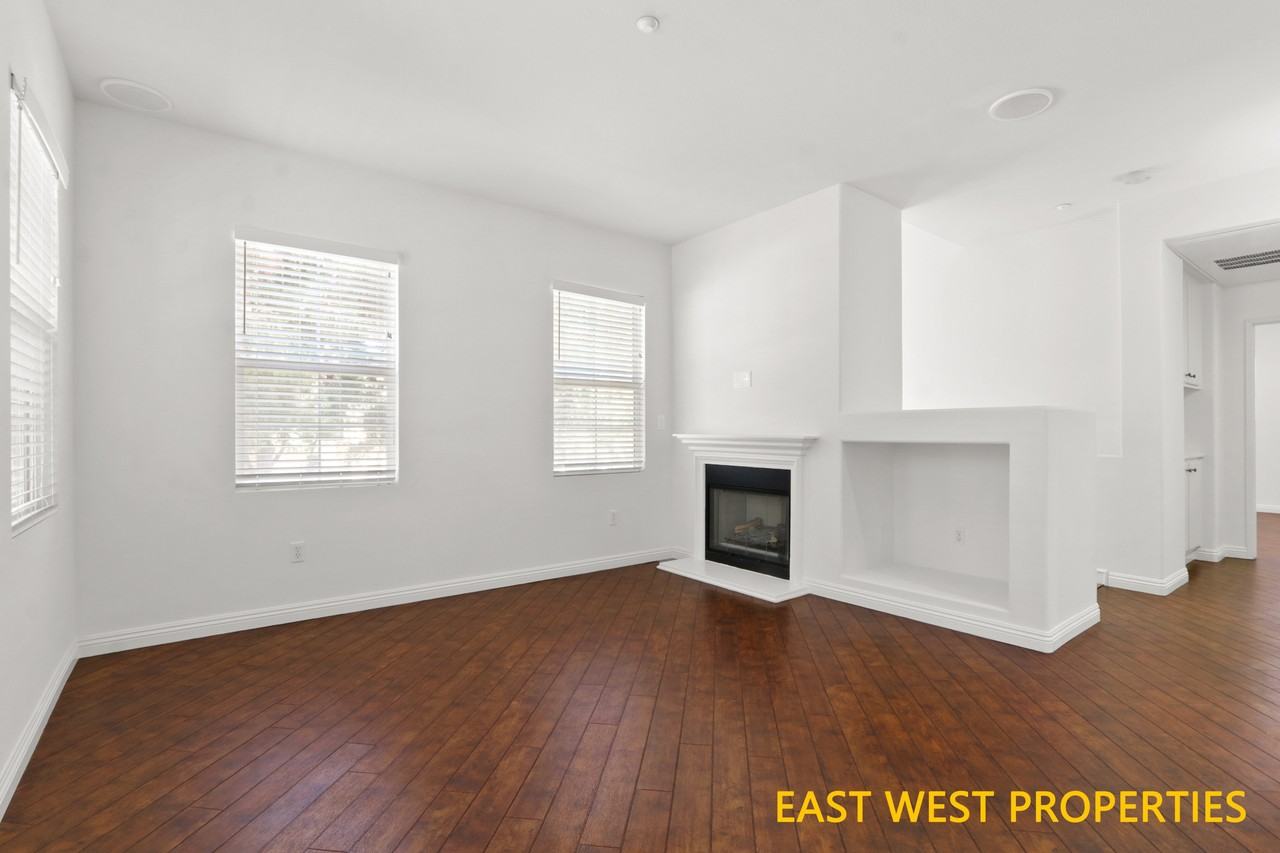 2200 Timberwood #1 - Photo 4 of 24