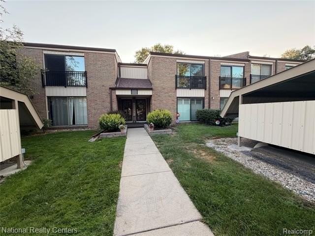 18340 University Park Dr - Photo 2 of 30