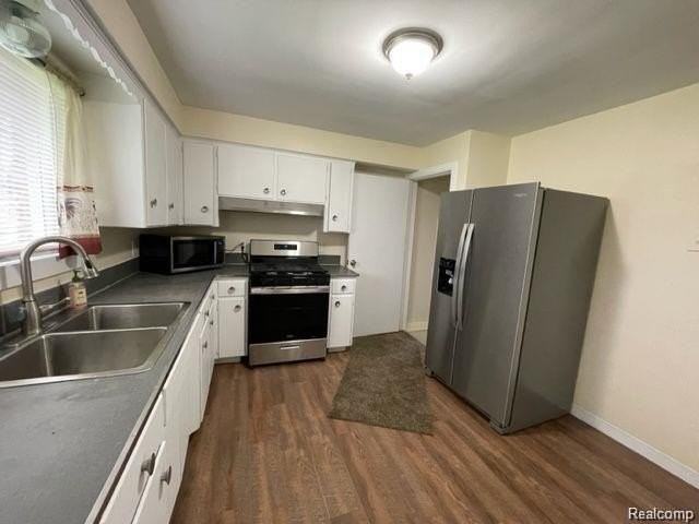 5122 W Bristol Rd - Photo 2 of 10