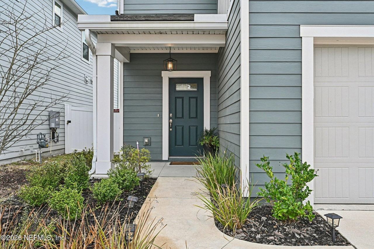 13019 Holsinger Blvd - Photo 4 of 50