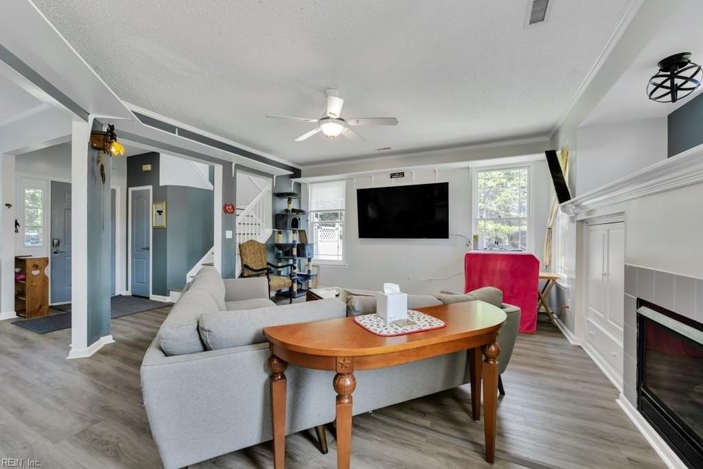 801 Winter King Ct - Photo 6 of 48