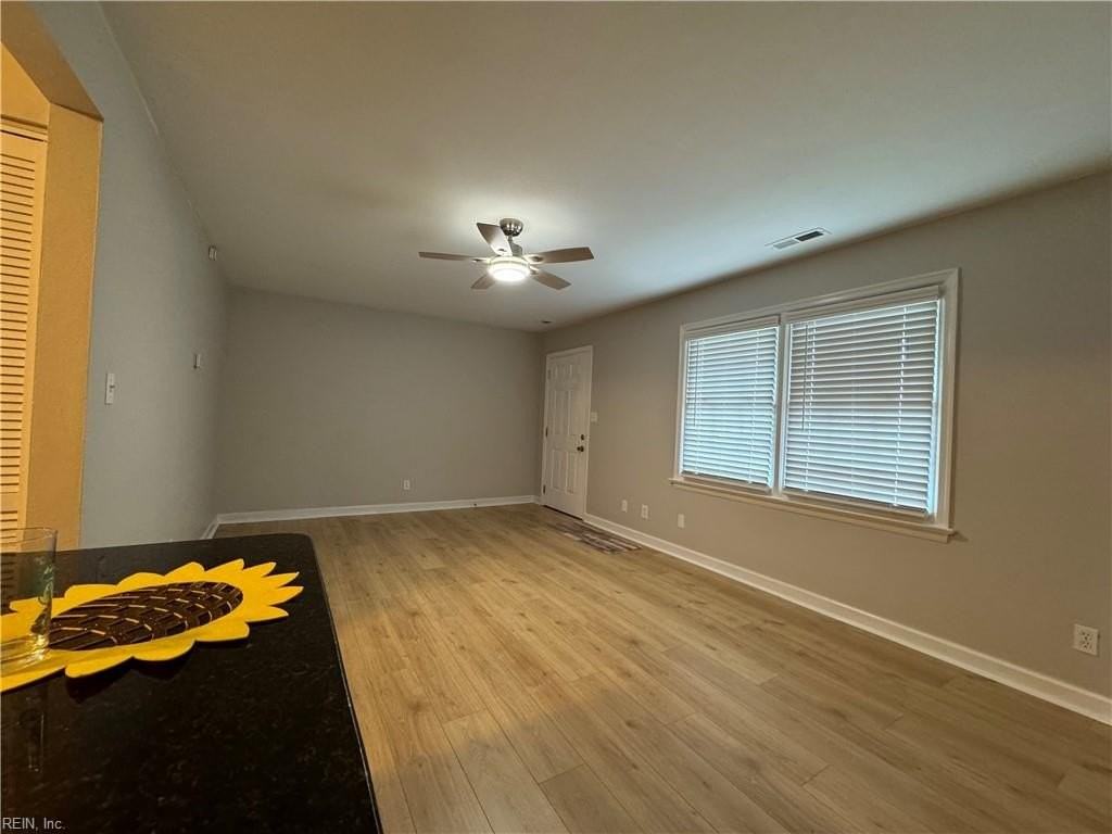 598 Pinewood Dr #106 - Photo 5 of 8