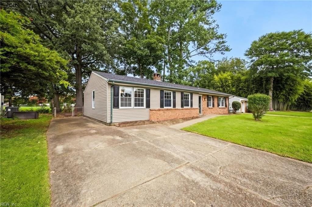 605 Presidential Blvd - Photo 2 of 37