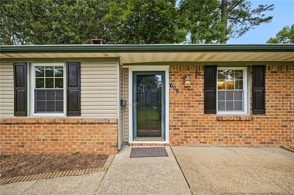 605 Presidential Blvd - Photo 4 of 37