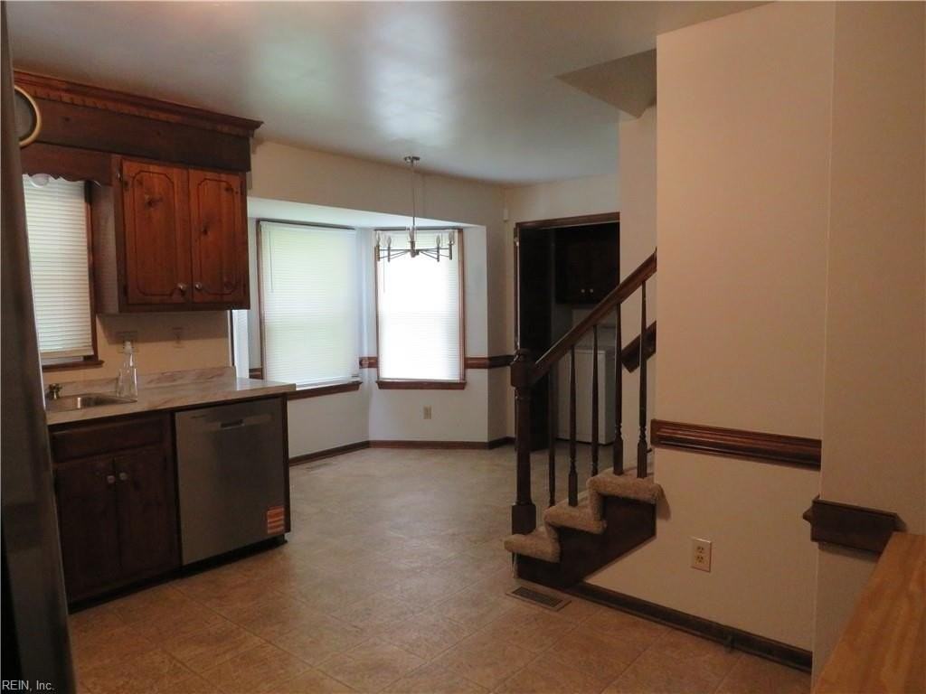 509 Wynngate Ct - Photo 6 of 31
