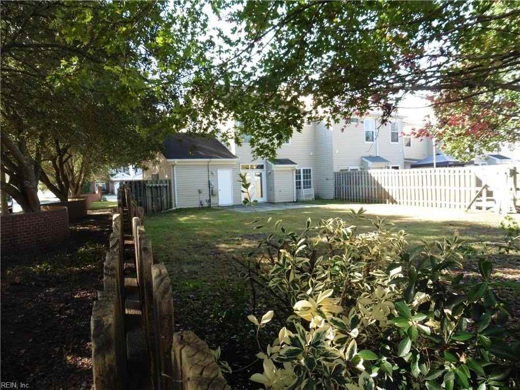 2364 Charing Cross Rd - Photo 3 of 21