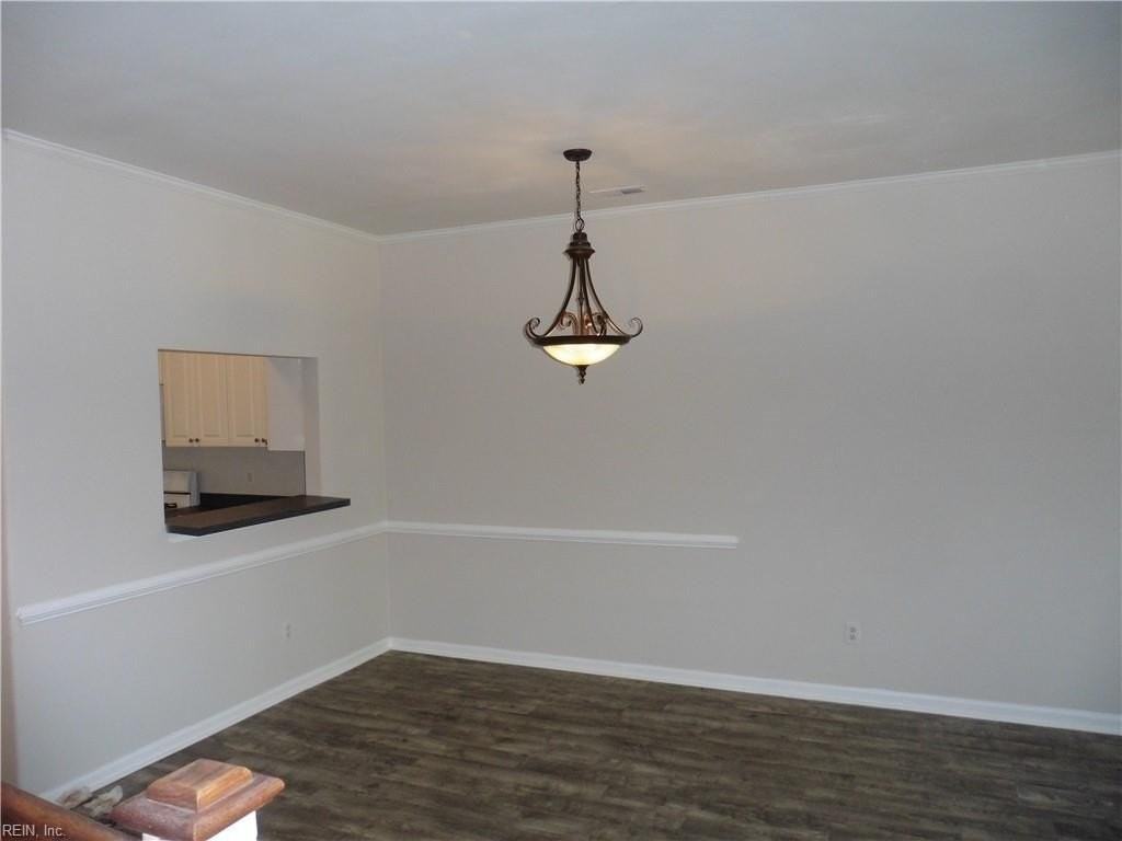 2364 Charing Cross Rd - Photo 5 of 21