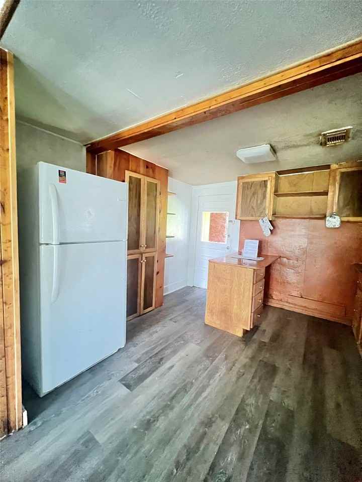 122 W Pecan Ln - Photo 6 of 9