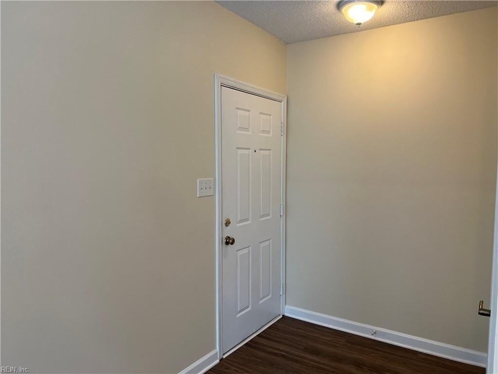 3201 Jade Ct #304 - Photo 2 of 37