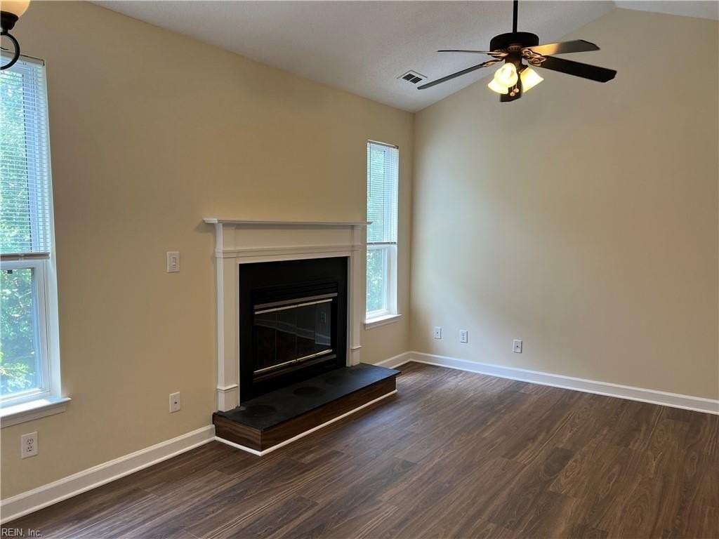 3201 Jade Ct #304 - Photo 6 of 37