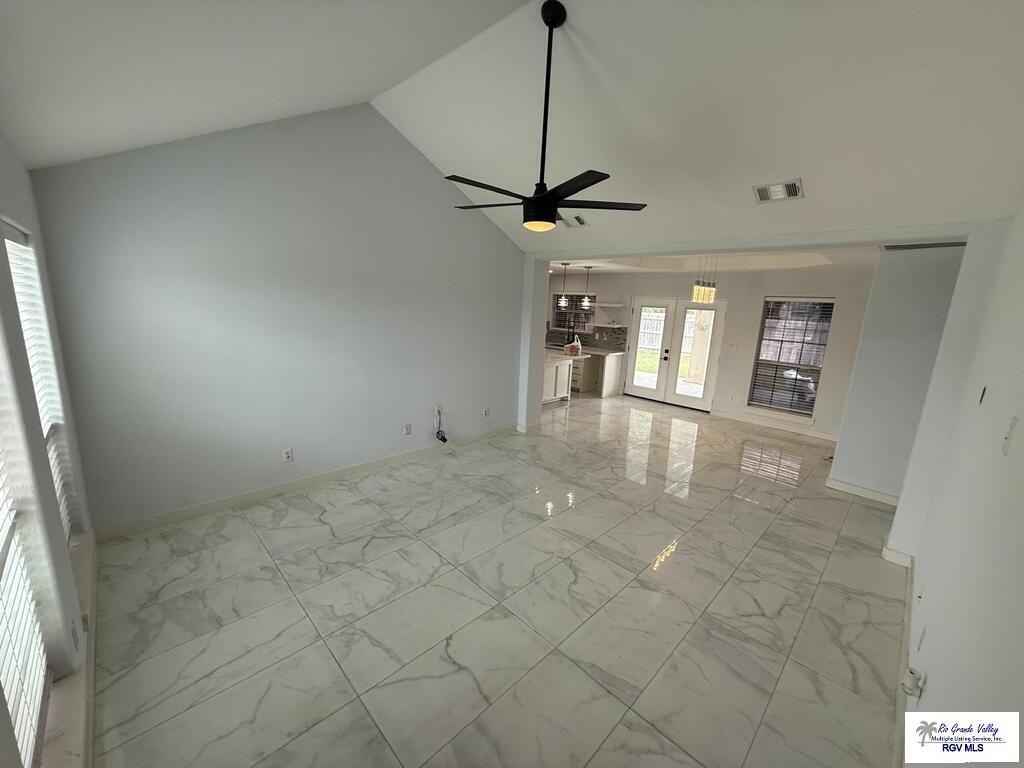 2811 Pompeii St - Photo 5 of 17