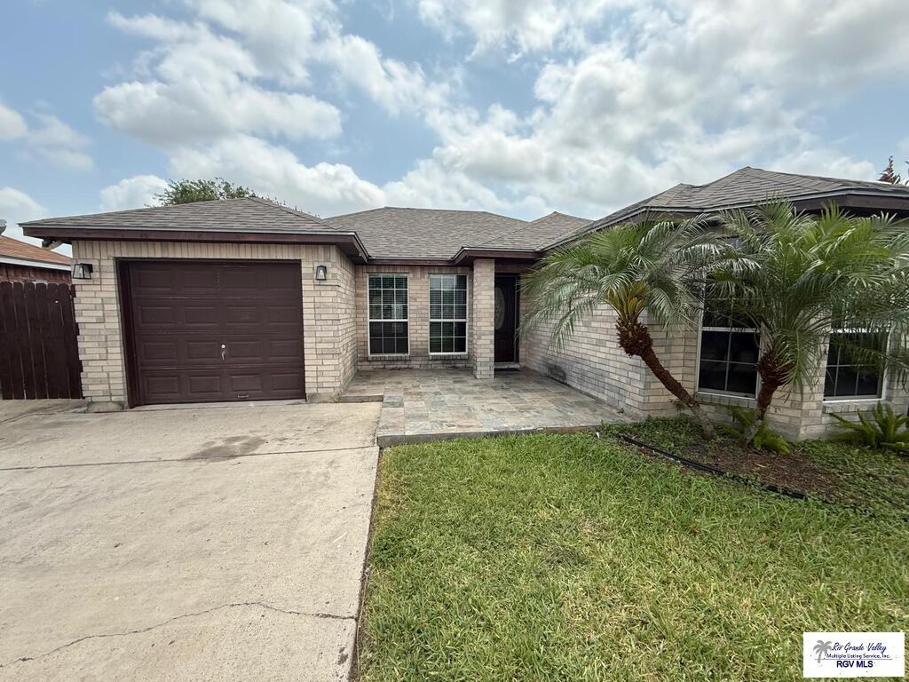 2811 Pompeii St - Photo 7 of 17