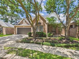 featured image of 5407 Lake Place Dr