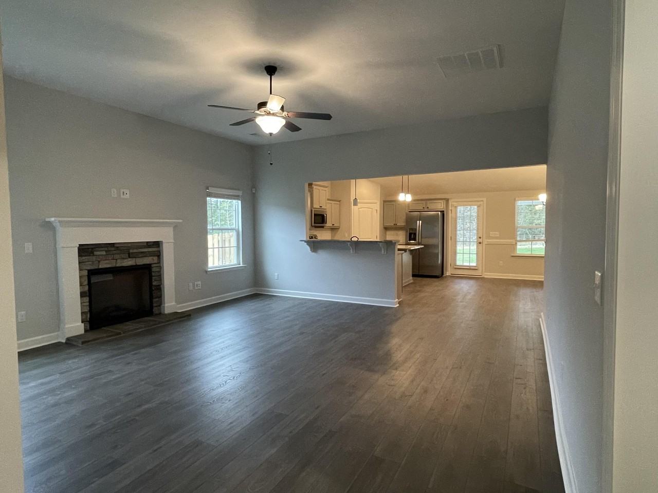 811 Goodale Dr - Photo 5 of 22