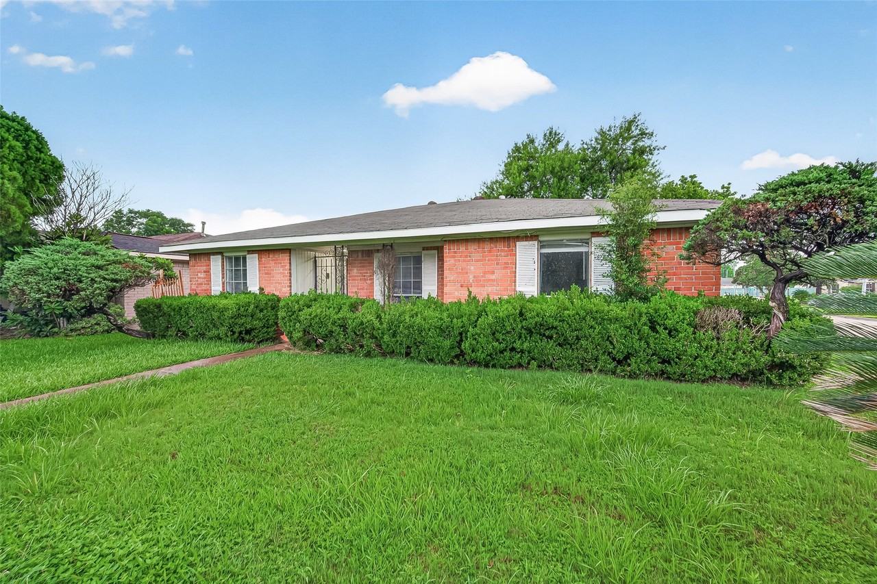 3102 Knotty Oaks Trl - Photo 2 of 31