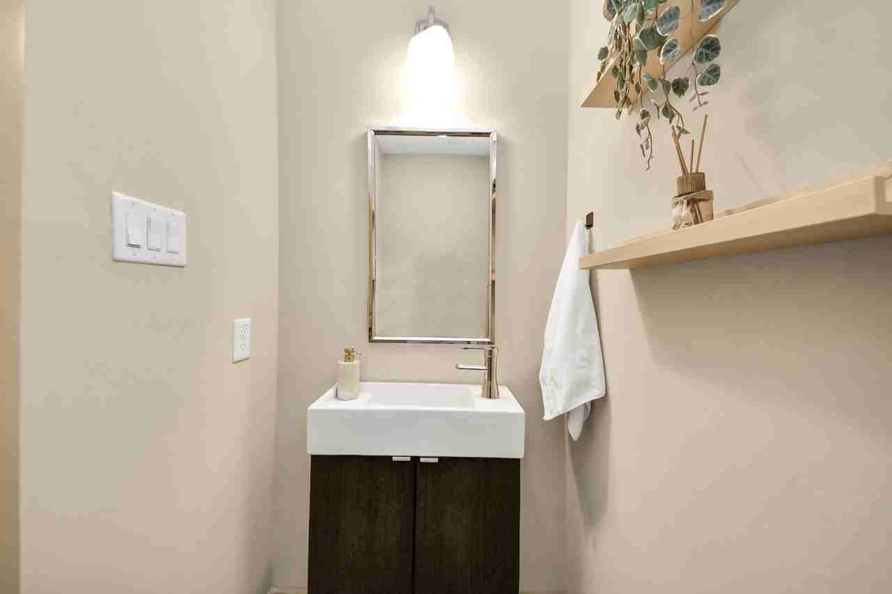4510 Inker St Unit B - Photo 6 of 43