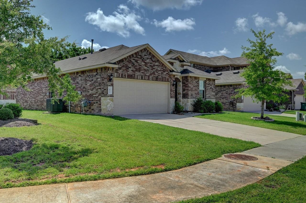 7022 N Sound Ln - Photo 2 of 50