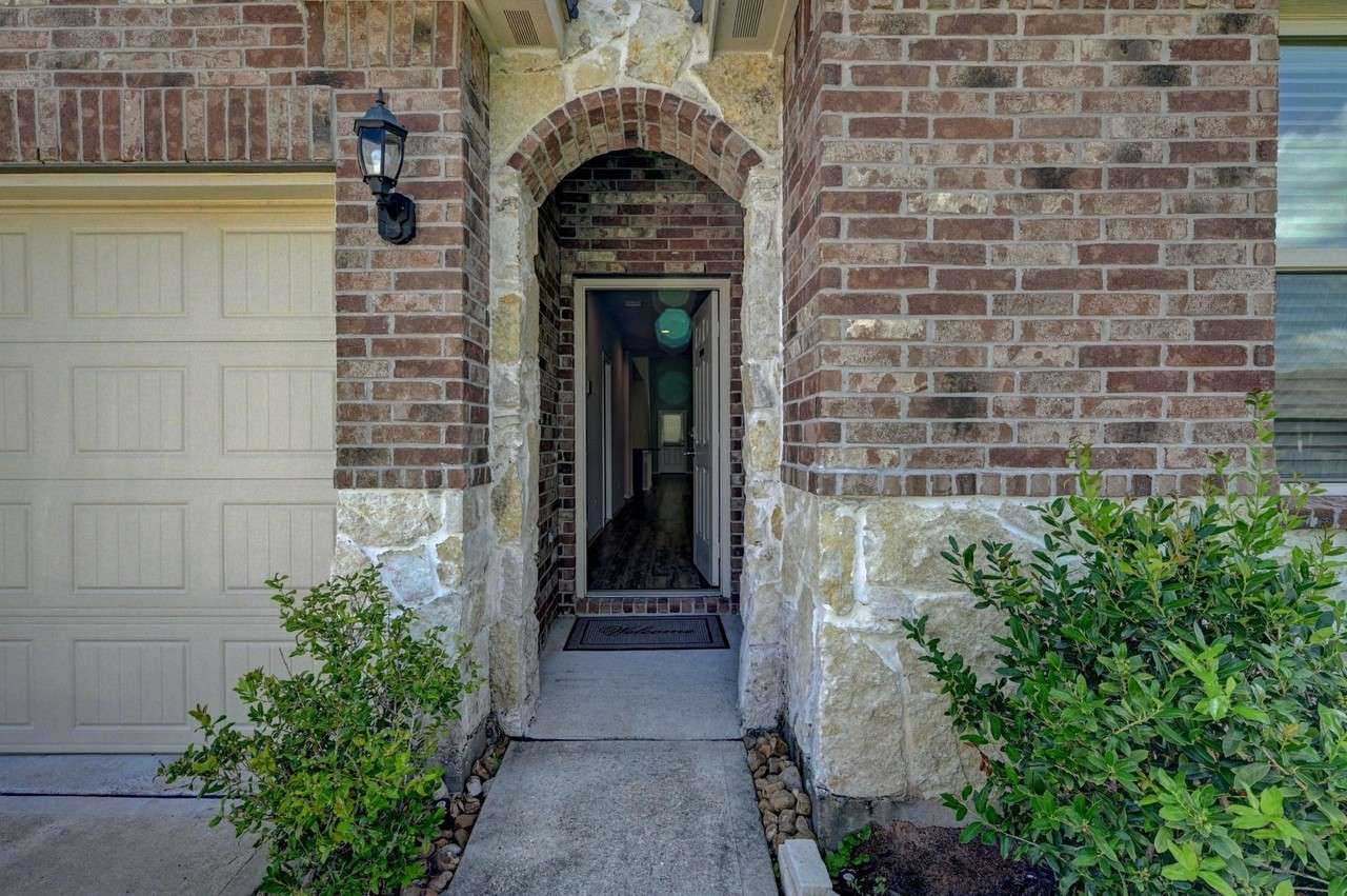 7022 N Sound Ln - Photo 6 of 50