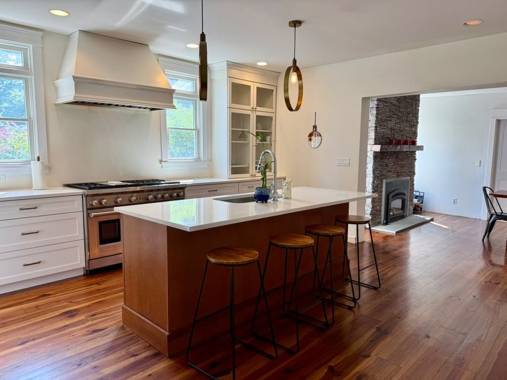 55 Union St - Photo 3 of 30