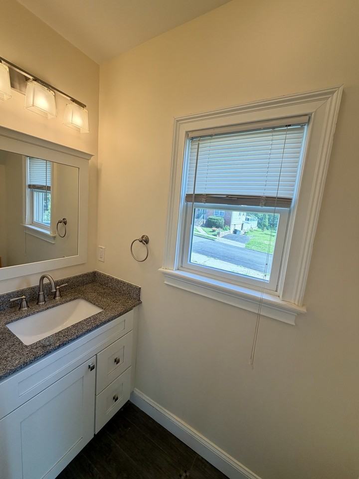 59 River St - Photo 7 of 17