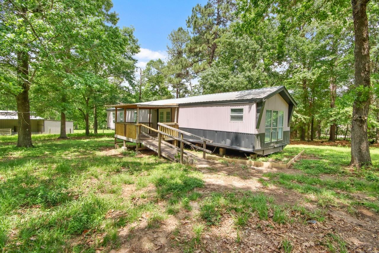 25494 Deepwood Dr Unit B - Photo 2 of 22