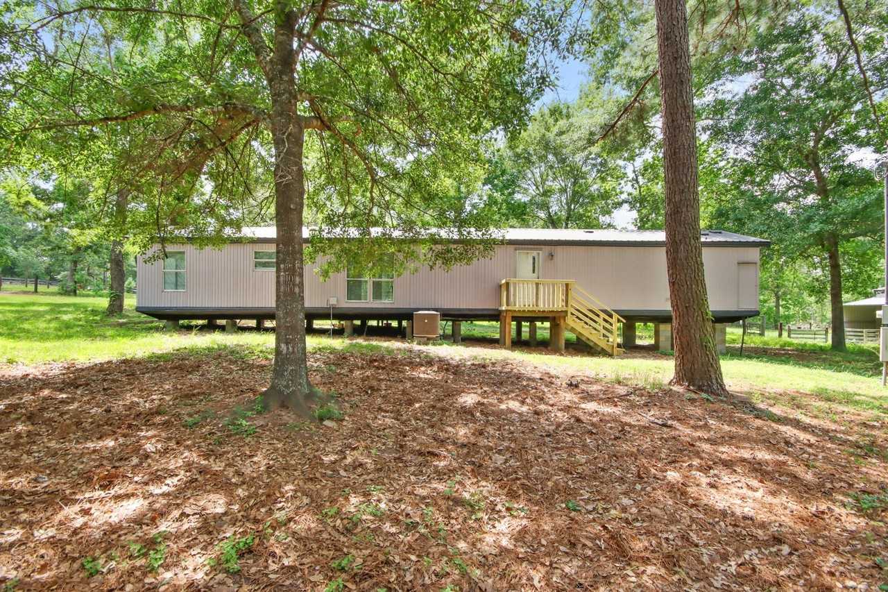 25494 Deepwood Dr Unit B - Photo 4 of 22