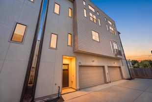 816 W 22nd St - Photo 1 of 1