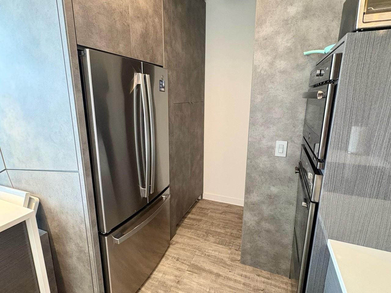 335 Se 6th Ave #402 - Photo 5 of 30