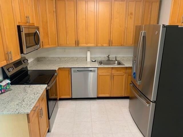 1311 Alho Dr - Photo 5 of 26