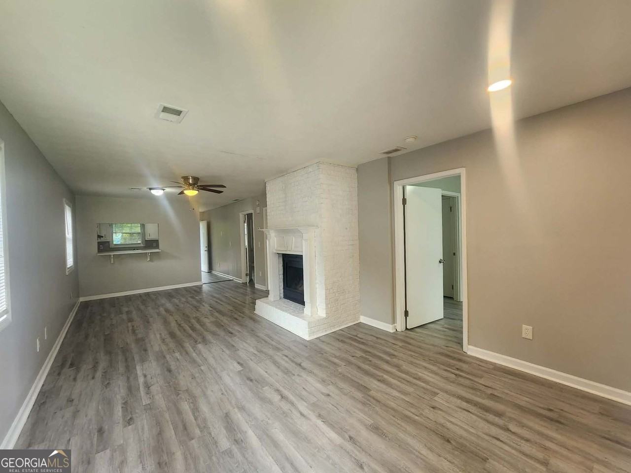 1168 Pinedale Cir Nw - Photo 2 of 10