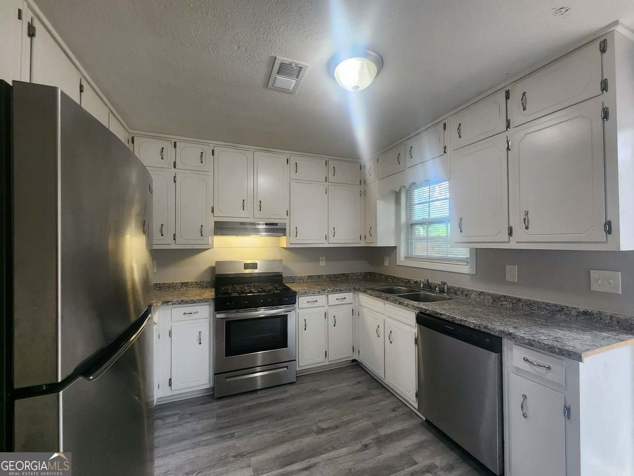 1168 Pinedale Cir Nw - Photo 6 of 10