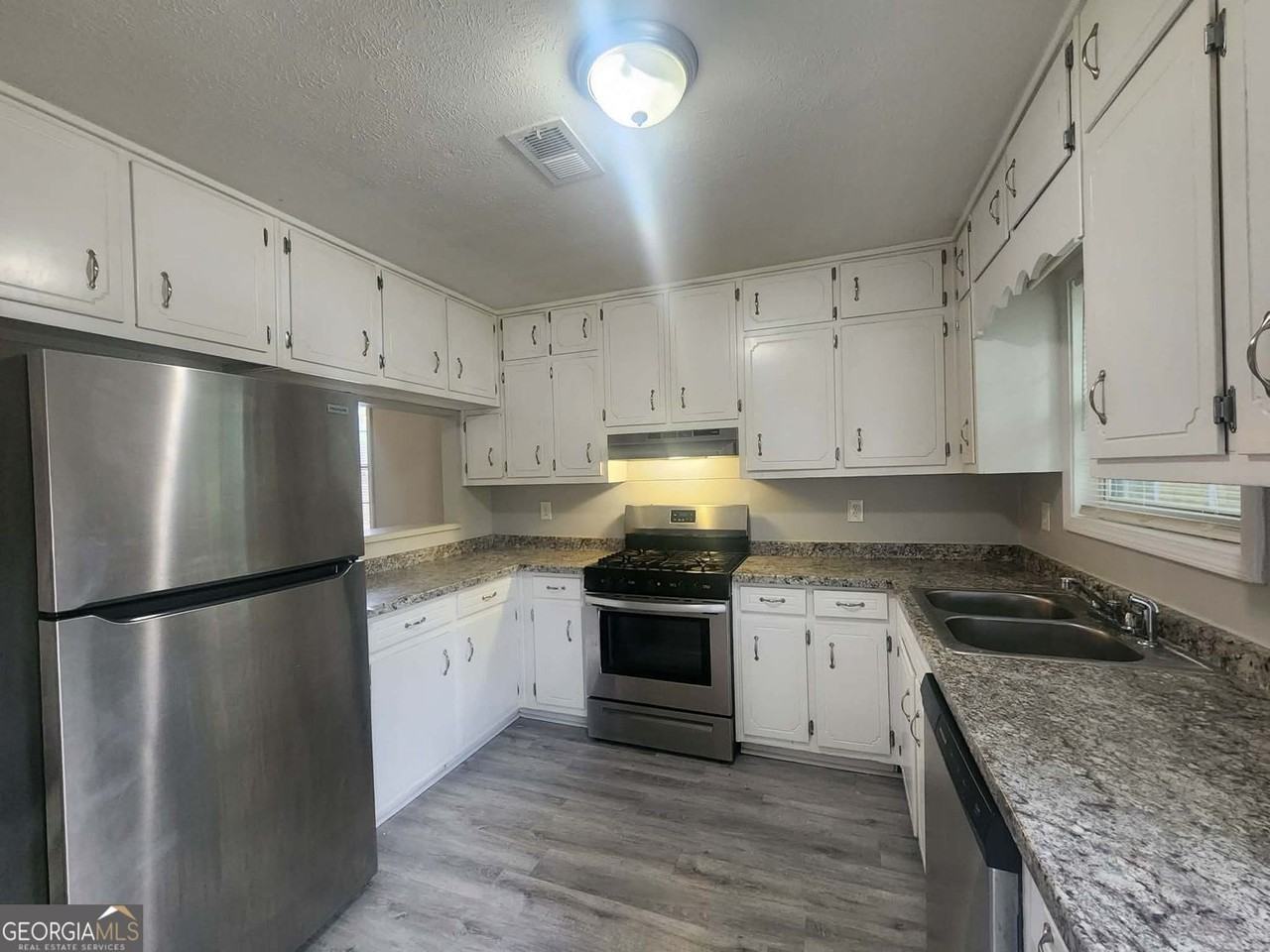1168 Pinedale Cir Nw - Photo 7 of 10