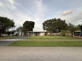 2316 Sw 35th Ave - Photo 1 of 1