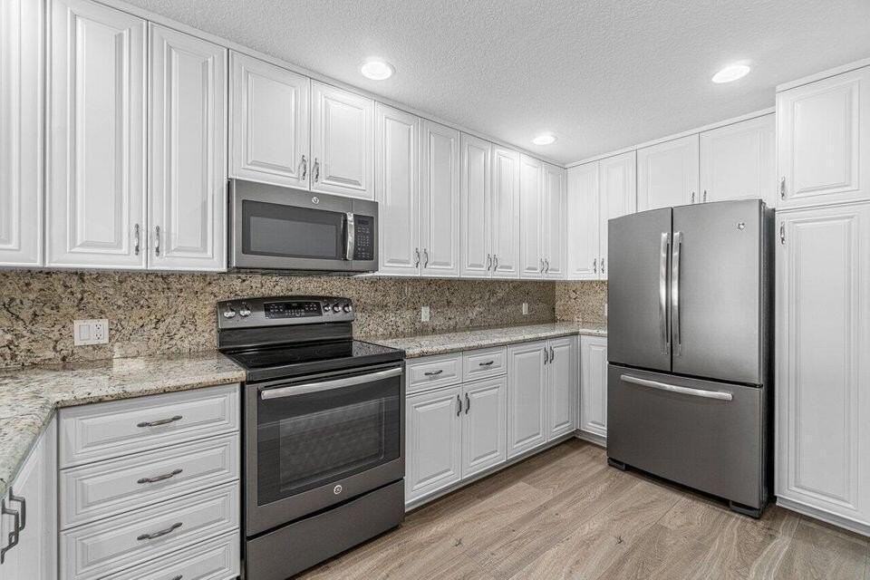 4506 Illicium Dr - Photo 5 of 38