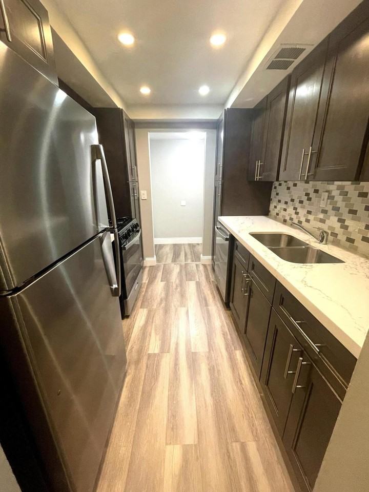 1527 S Flagler Dr #313F - Photo 4 of 13
