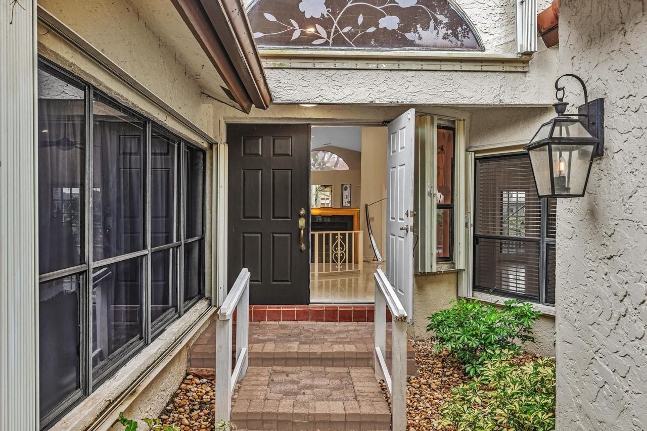 22595 Esplanada Cir W - Photo 6 of 50