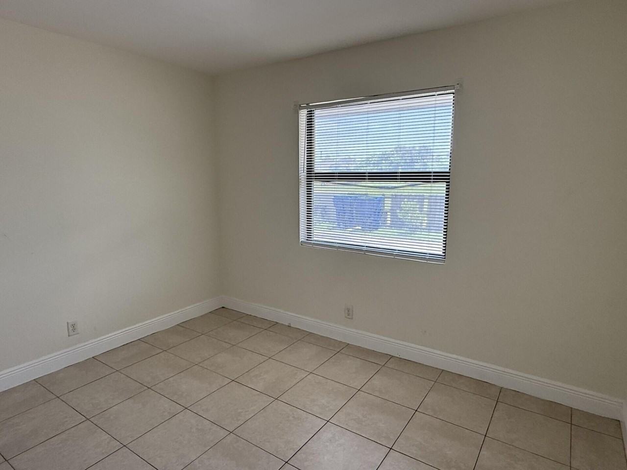 2820 Avenue S #A1 - Photo 6 of 9