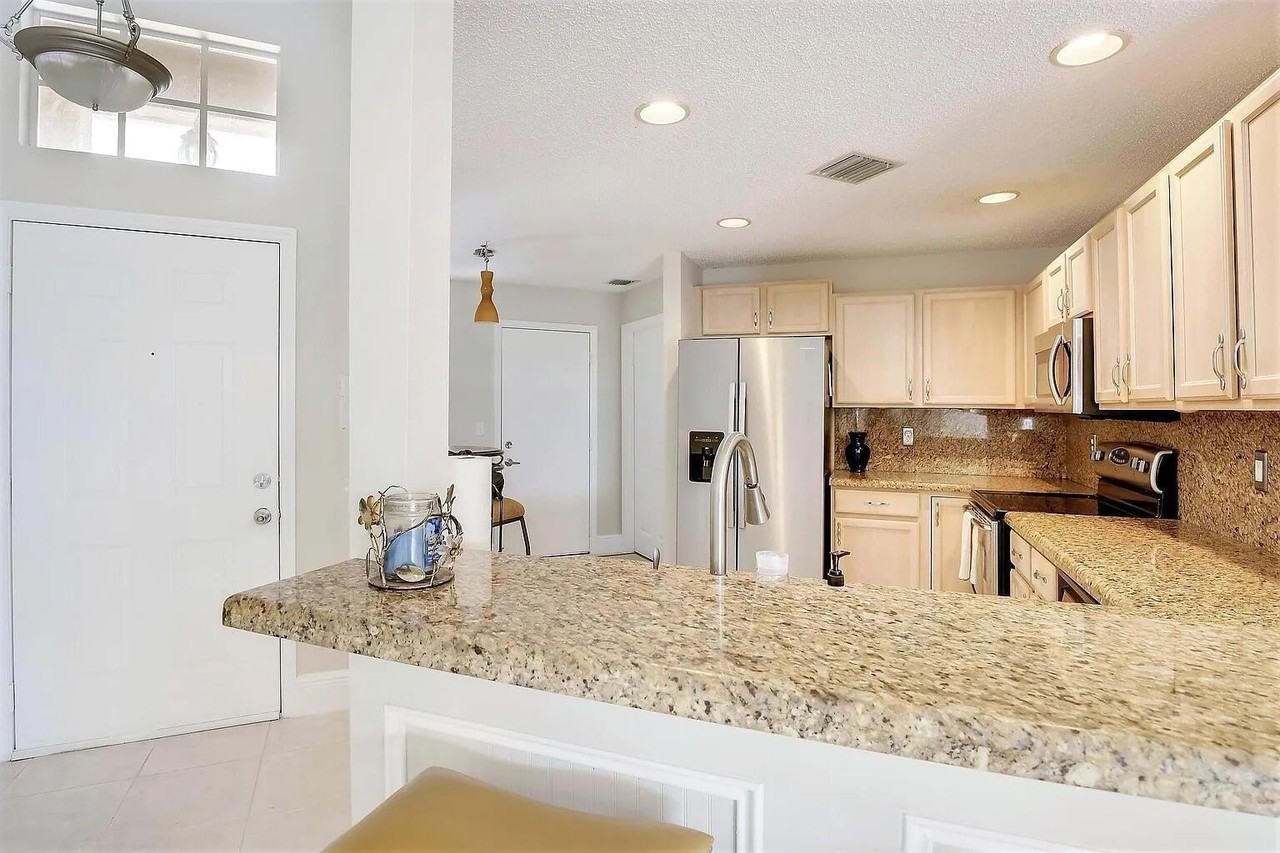 13284 Majestic Pine Ct - Photo 5 of 29