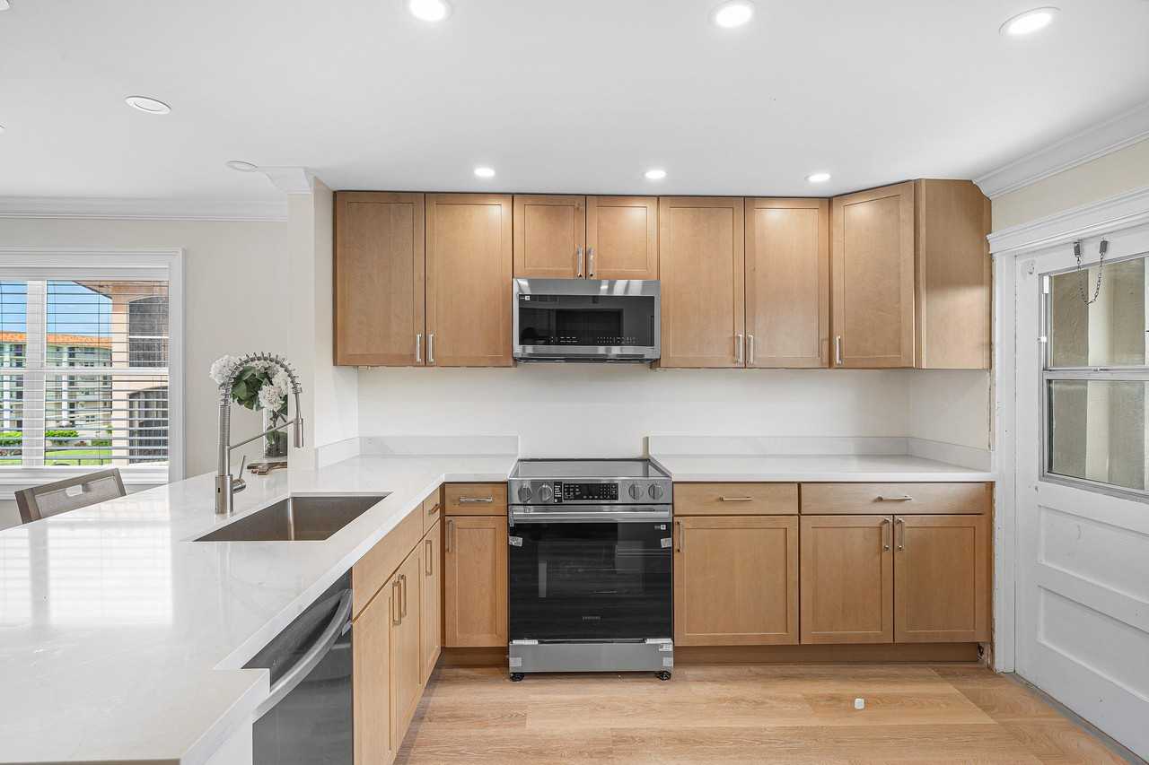 2871 N Ocean Blvd #F425 - Photo 5 of 16