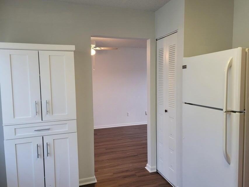 311 Sw Virden Ct - Photo 7 of 18